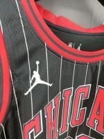 Basketballtrikot NBA SWINGMAN STATEMENT NBA CHICAGO BULLS JORDAN 23 Mann Schwarz