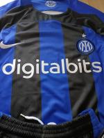 Fußball-Kit-Set Komplett INTER FC NIKE Home 2022 23 Schwarz Blau Man Replika-Version Jersey-Shorts und Socken