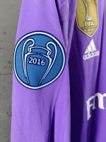 Real Madrid Fußballtrikot Cristiano Ronaldo 7 CR7 Auswärtsfinale UEFA CHAMPIONS LEAGUE Cardiff 2017 Lila Langarm Vintage