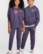 Nike Sportswear K Club Fleece Trainingsanzug mit durchgehendem Reißverschluss und Kapuze aus Baumwollfleece, Freizeitanzug für Jungen und Kinder, Unisex, Violett